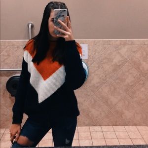 Blue/white/red sweater